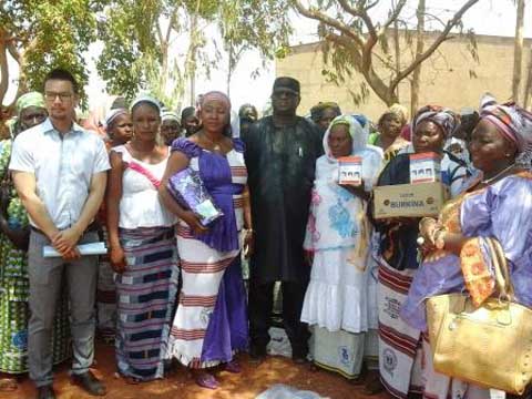Bobo-Dioulasso : CORI fait don de matériels d’équipements aux femmes du groupement Débagnouma