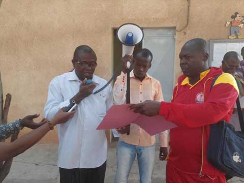 Bobo-Dioulasso : Les travailleurs de l’enseignement catholique exigent le départ de leur directeur diocésain