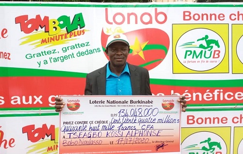 Loterie nationale burkinabè : Kossi Alphonse Tseagbo remporte le « super gros lot » de 134 048 000 FCFA
