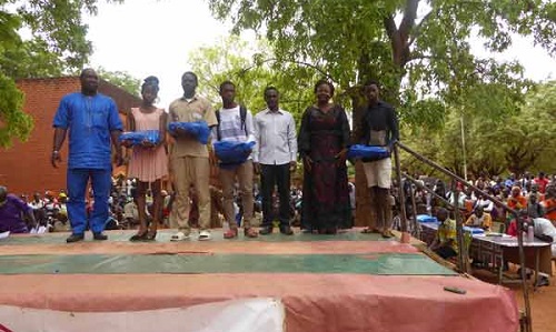 Education : Des lauriers pour les meilleurs élèves du lycée municipal de Bobo