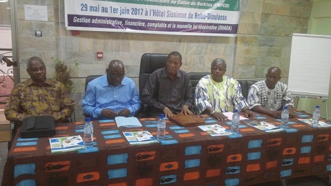 Production de coton : Les nouveaux membres du conseil d’administration de l’UNPCB outillés sur la gestion