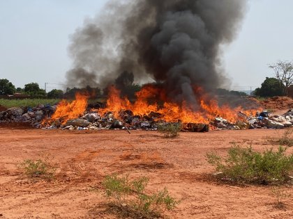 Bobo-Dioulasso : Incinération de produits prohibés d’une valeur de plus de dix milliards francs CFA
